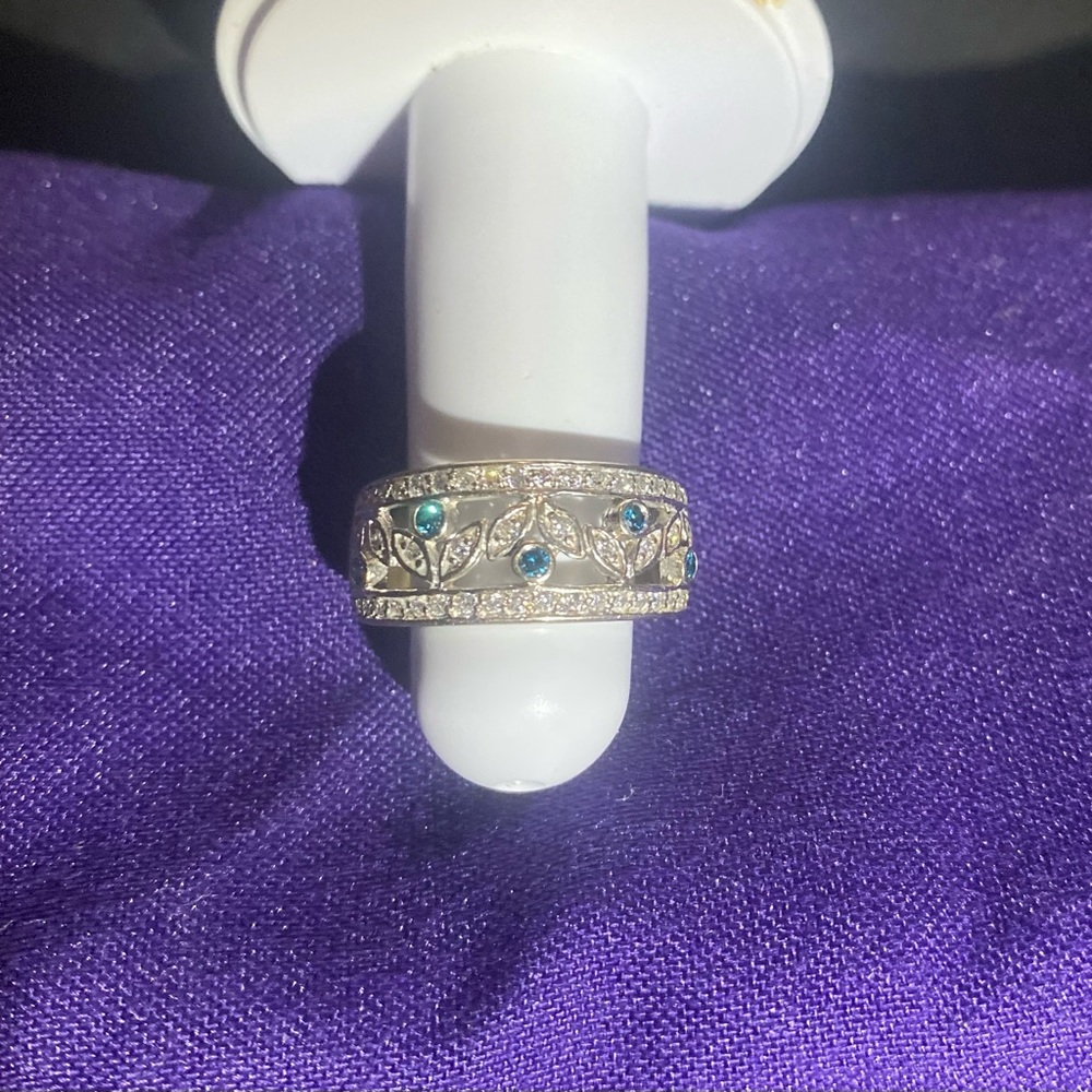 Solid 14k White Gold Ring With Blue Diamonds - image 4